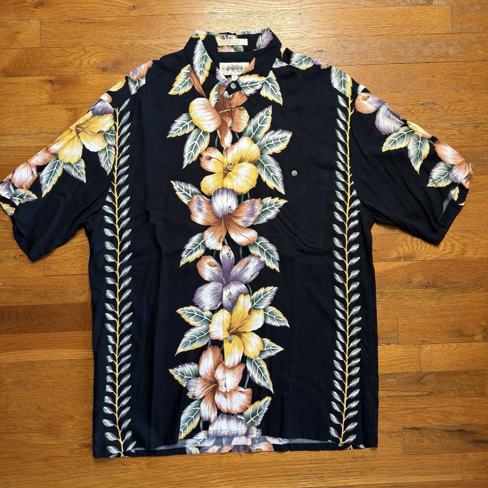 Vintage Hawaiian 100% Rayon Button Up Shirt Mens Large Short Sleeve Floral Black